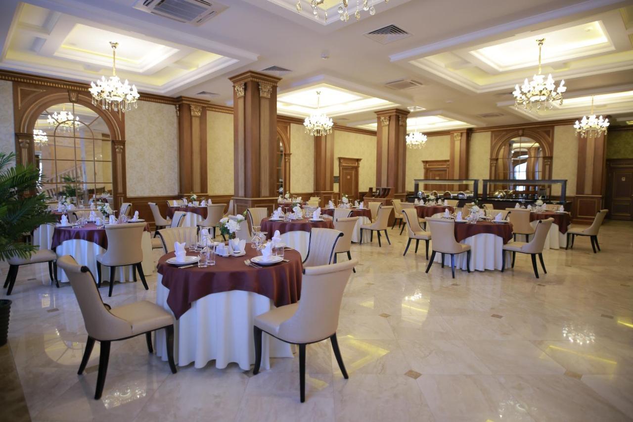 Sultan Palace Hotel Atyraū Eksteriør billede The restaurant